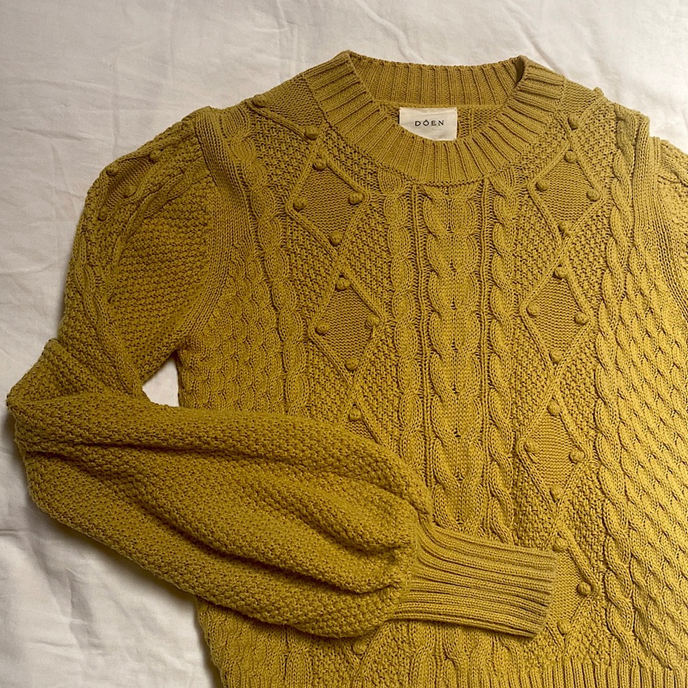 Super rare Doen sweater made of 100% Pima cotton.